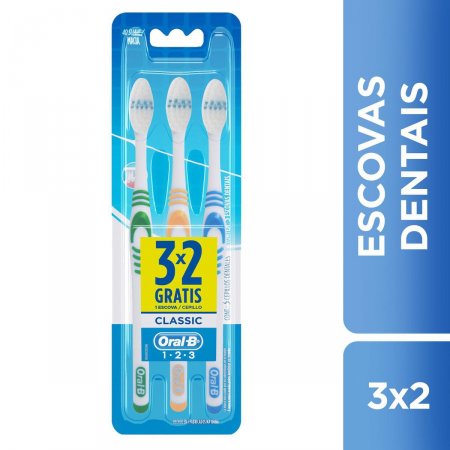 Escova de Dente Oral-B Macia Classic com 3 unidades