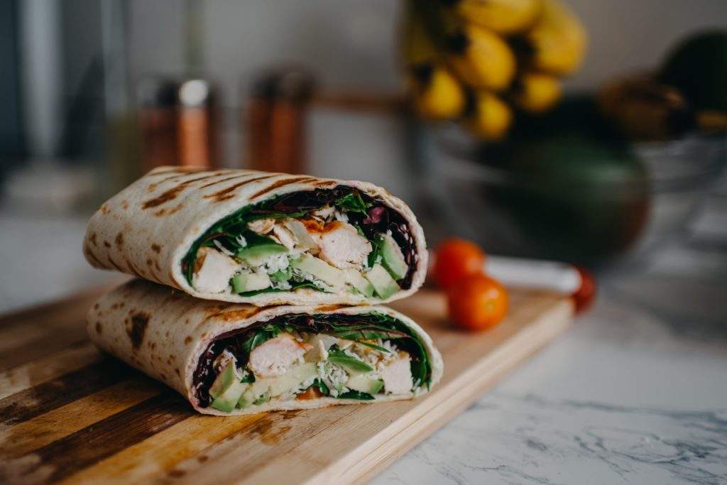 o que levar para comer na praia