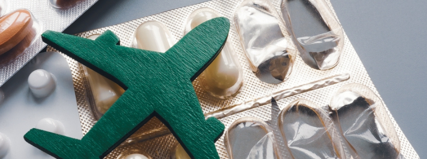 Precisa levar medicamentos no avião? Confira 6 cuidados para que não haja problemas em sua viagem Precisa levar medicamentos no avião? Confira 6 cuidados para que não haja problemas em sua viagem