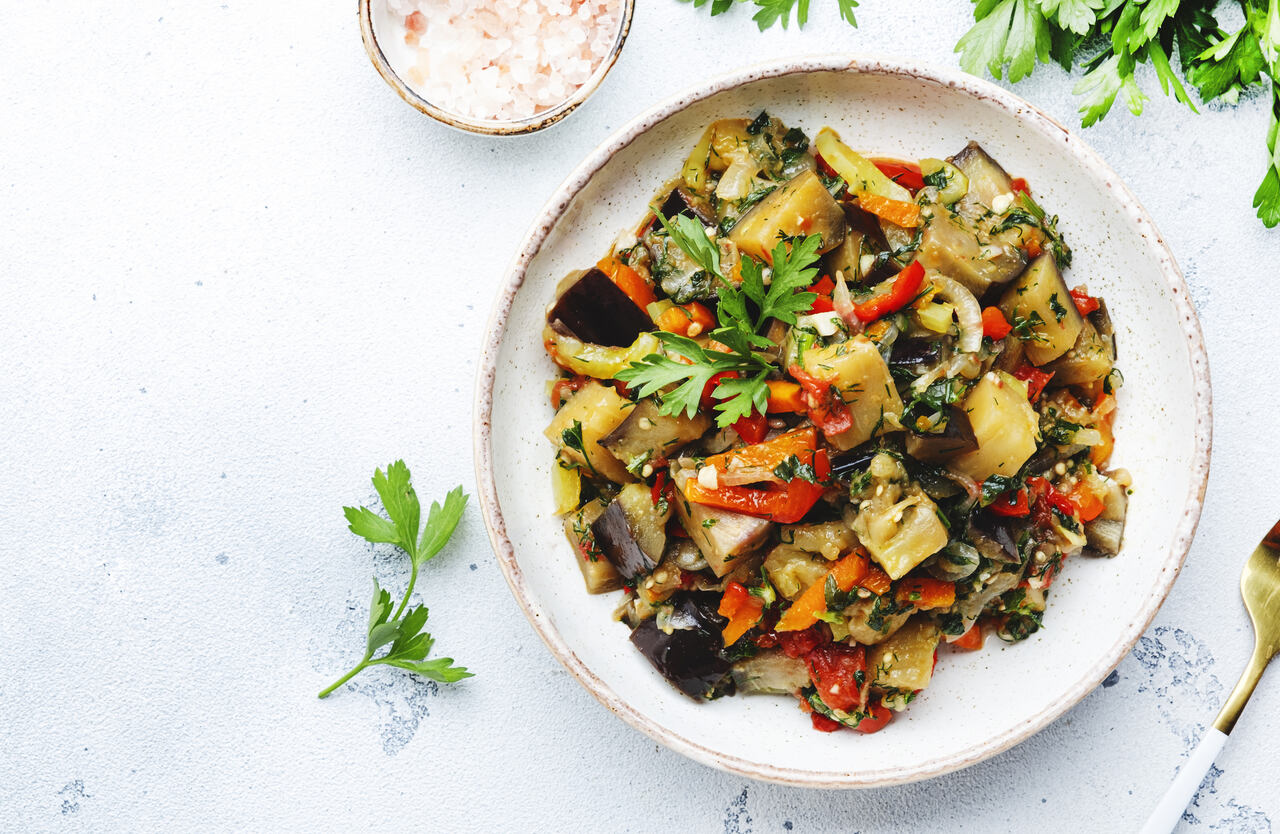 foto de caponata de berinjela